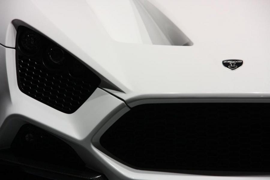 Детали экстерьера Zenvo ST1 2009 года  (фото 48 из 75)